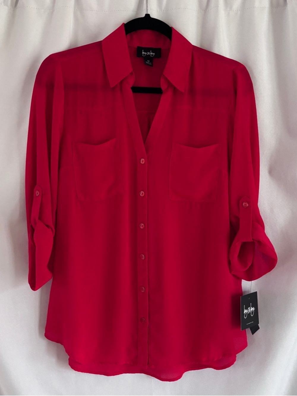NEW by & by Vibrant Red Button-Down Blouse ~ 3/4 Sleeve ~ Size Med  ~ Flowy